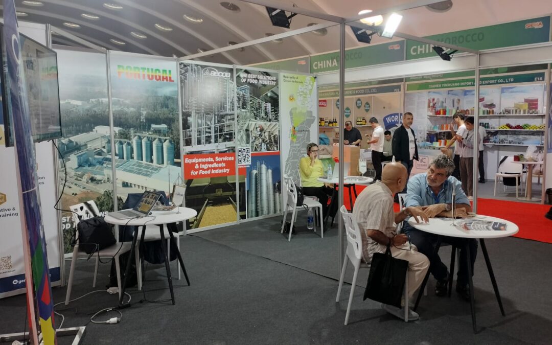 O mundo ao alcance do stand de uma feira